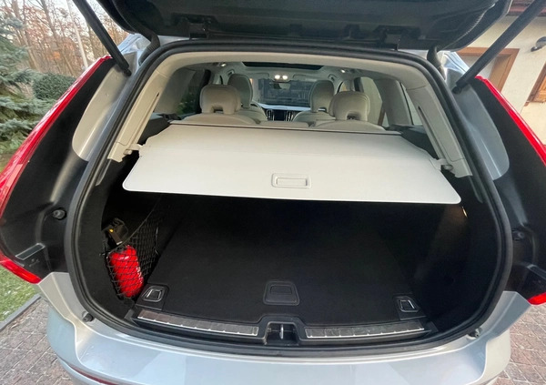 Volvo XC 60 cena 229000 przebieg: 18160, rok produkcji 2022 z Kozienice małe 137